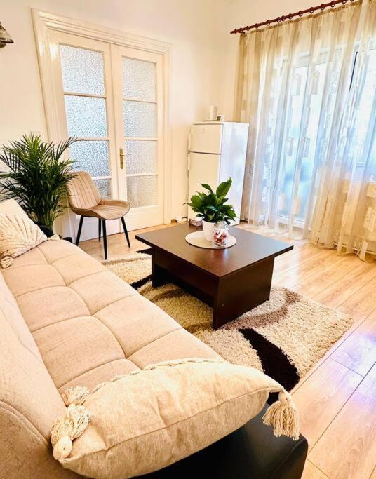 Cozy 1Br Apartment•Central•Quiet Bucareste Exterior foto